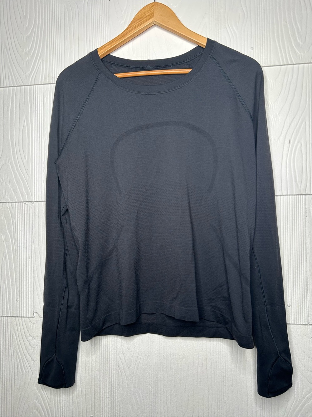 lululemon athletica Long Sleeve Crew Tee in Black